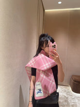 China Replica Burberry Scarf 62usd Only